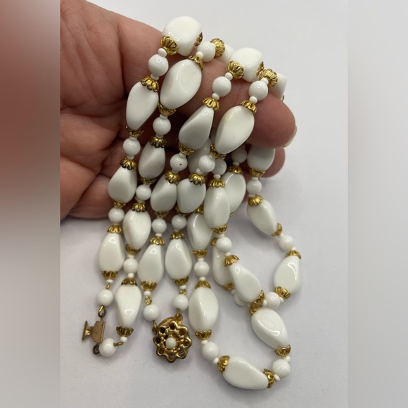 Vintage Double Strand Gold Tone and Shiny White Opaque Beads Necklace - Picture 4 of 10